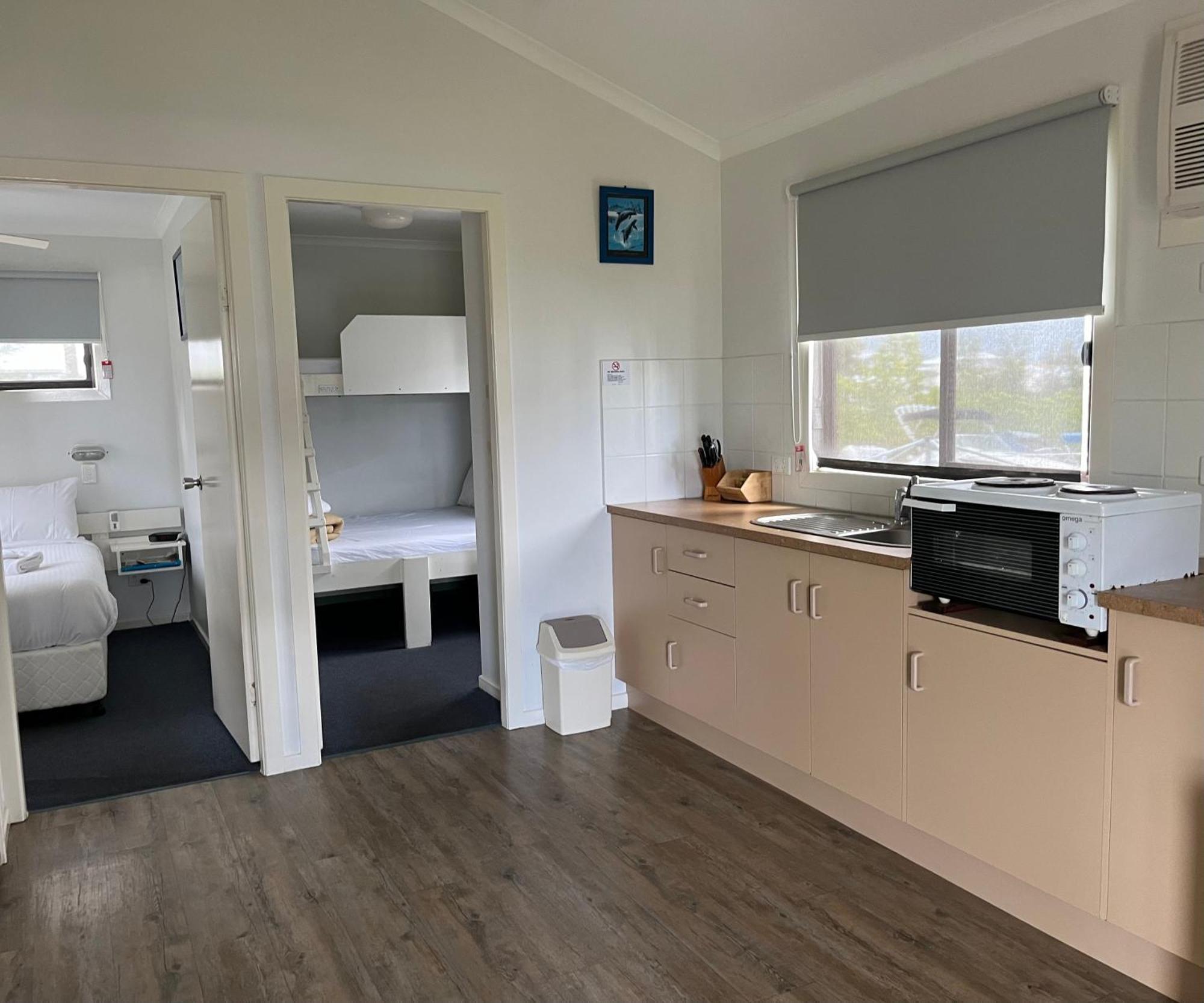 Diamond Beach Holiday Park ภายนอก รูปภาพ
