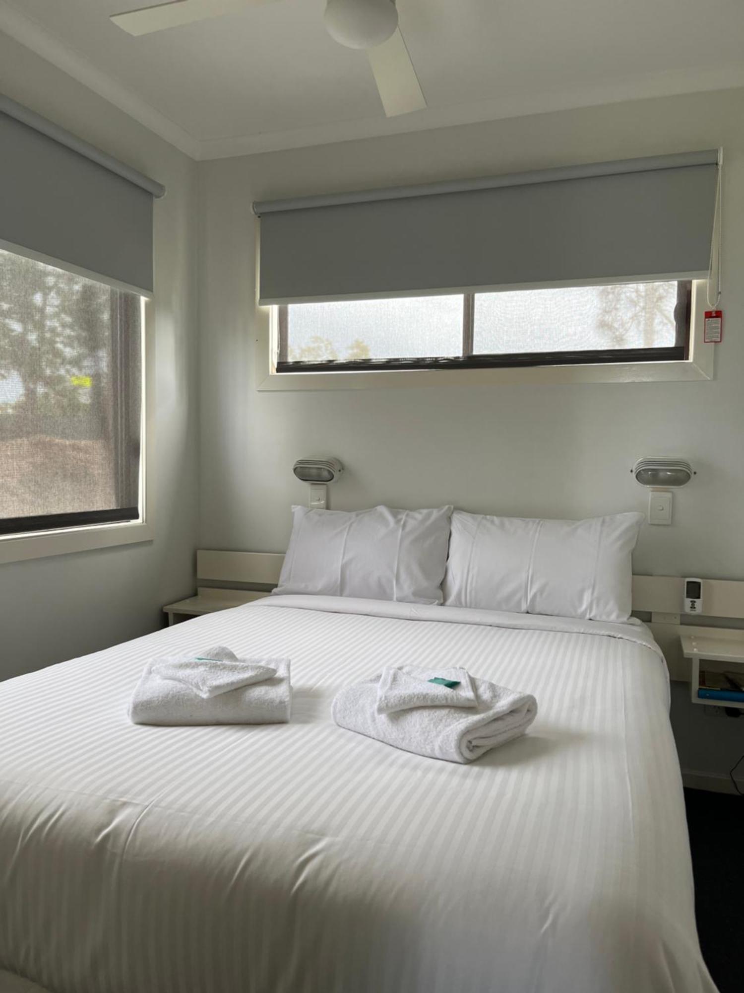 Diamond Beach Holiday Park ภายนอก รูปภาพ